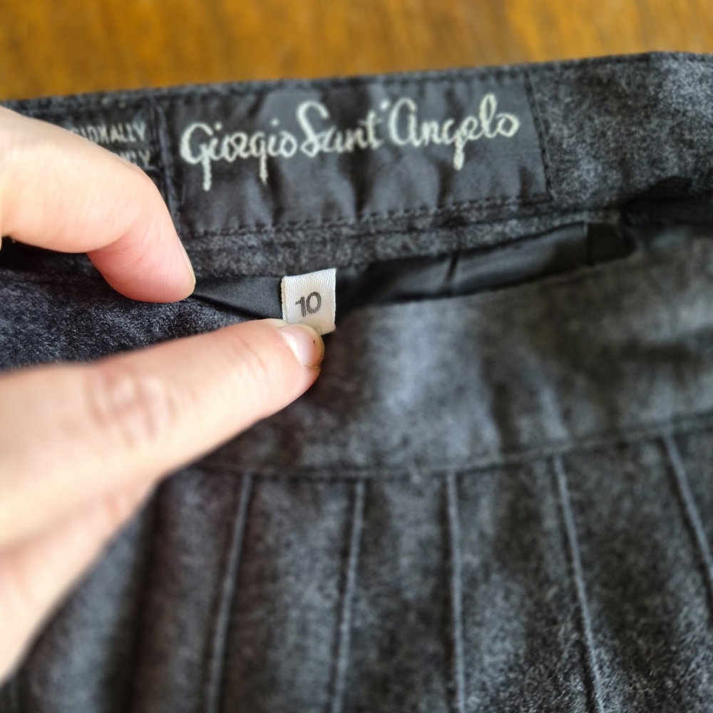 Chic Charcoal Pleated Skirt 100% PURE WOOL - Picture 4 of 7